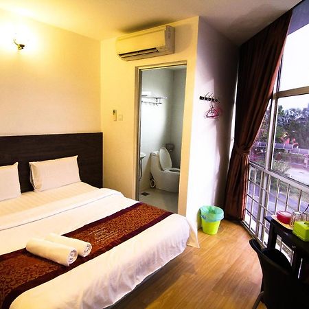 Hotel Rasah Seremban Buitenkant foto