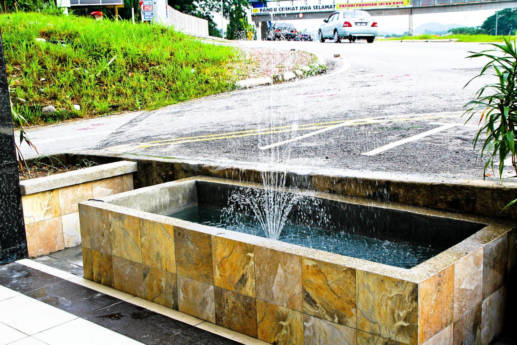 Hotel Rasah Seremban Buitenkant foto